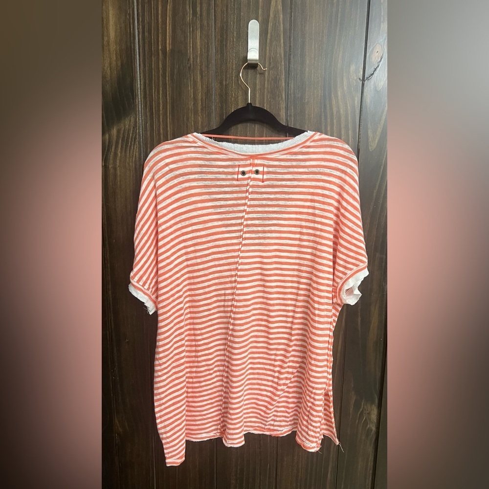 Small- WE THE FREE Linen-blend Coral Striped Oversized Raw Trim T-Shirt - Picture 9 of 10
